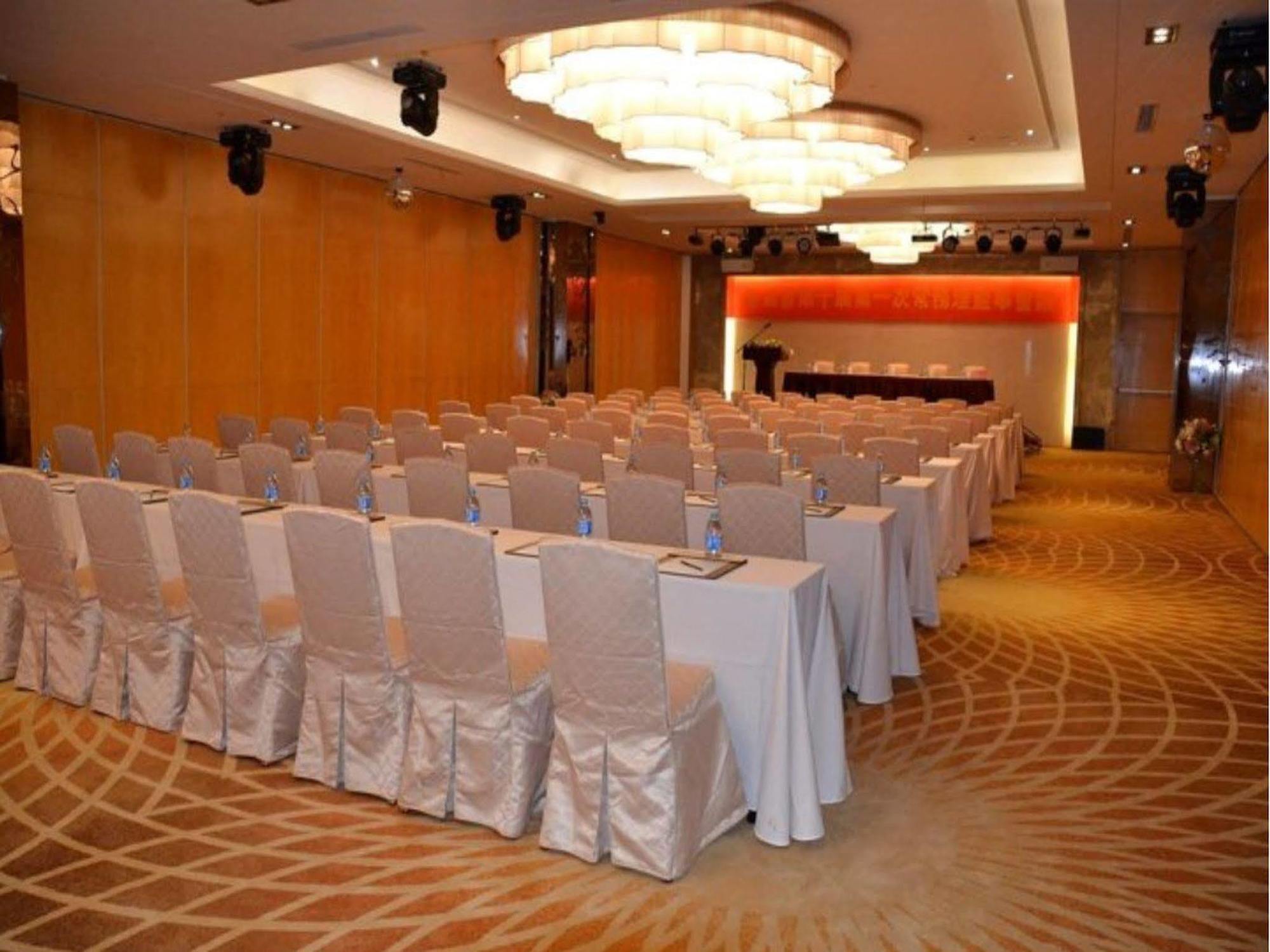 Windsor Park Hotel Kunshan كونشان المظهر الخارجي الصورة